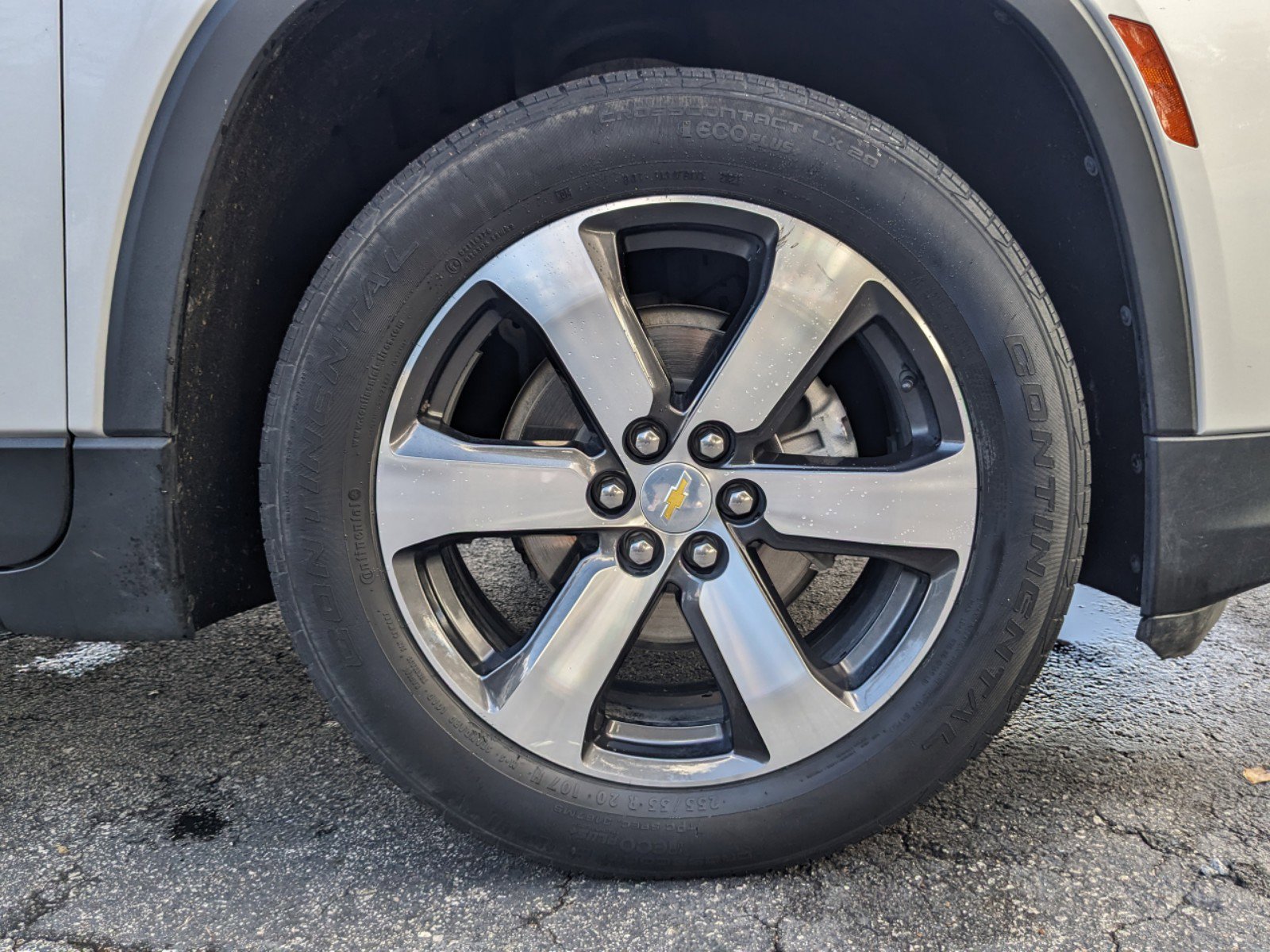 Used 2022 Chevrolet Traverse LT w/ LT Premium Package image 11