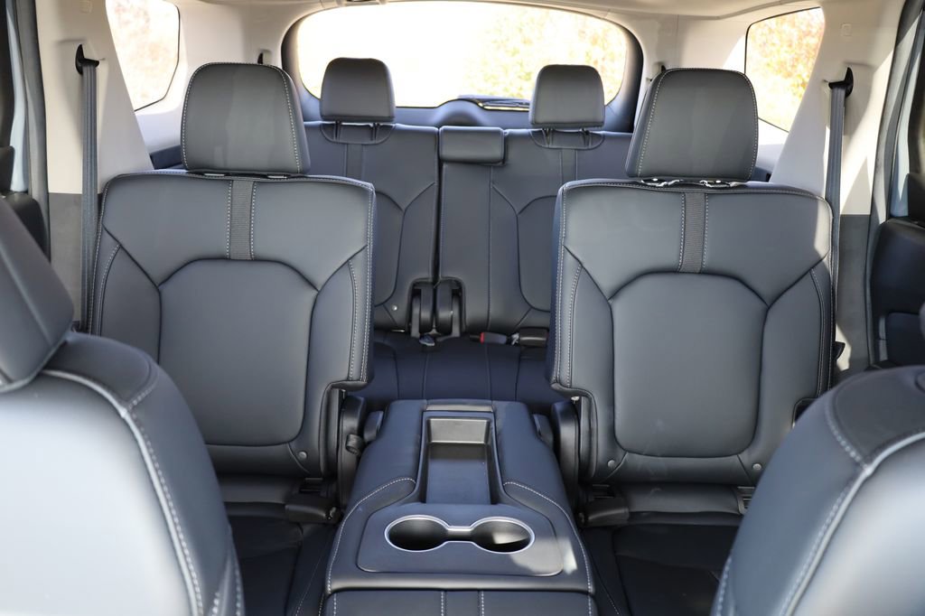 New 2025 Honda Pilot Touring image 27