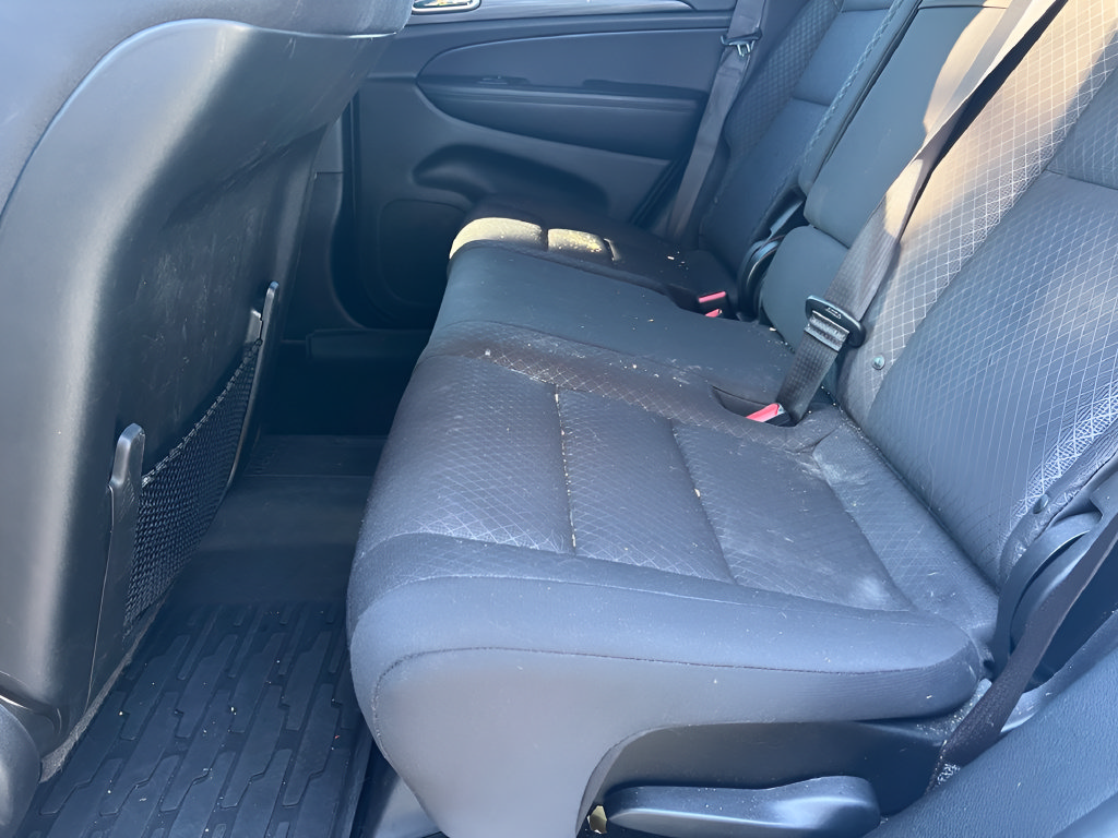 Used 2019 Jeep Grand Cherokee Laredo AWD/4WD image 11