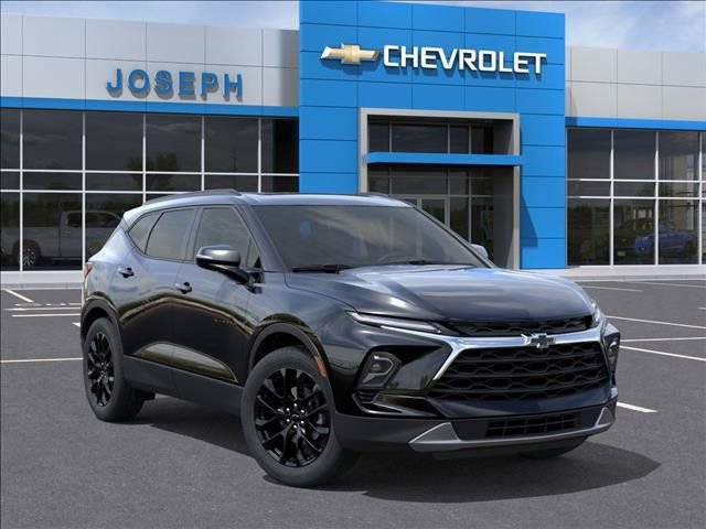 New 2026 Chevrolet Blazer LT w/ LPO, Black Sport Package AWD/4WD image 9