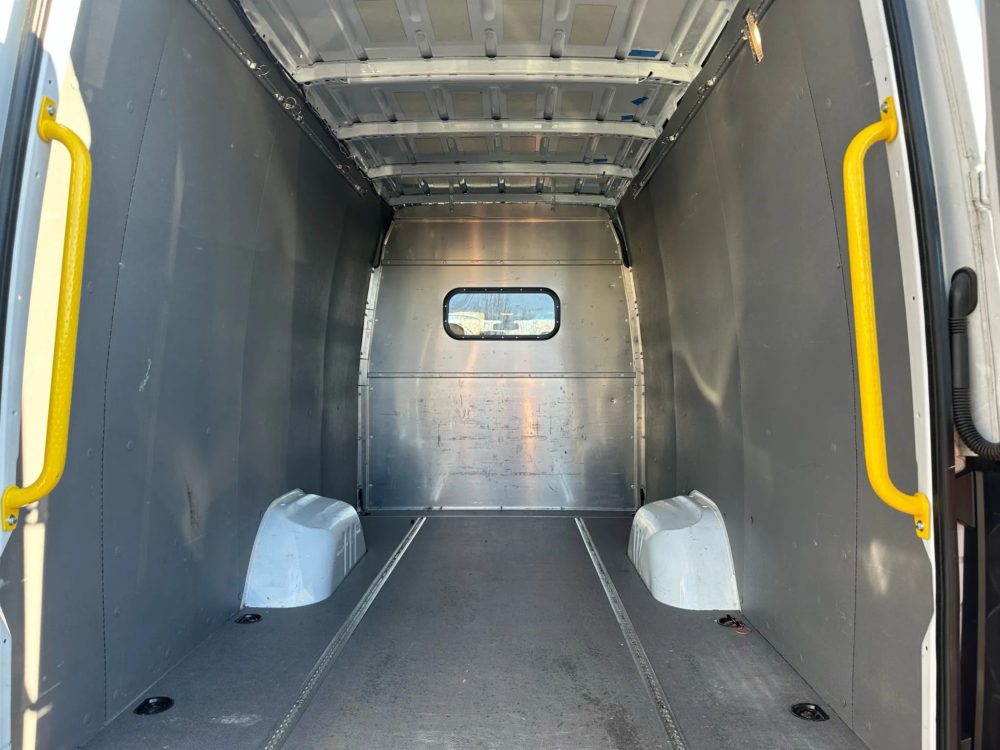 Used 2021 Mercedes-Benz Sprinter 3500 image 18