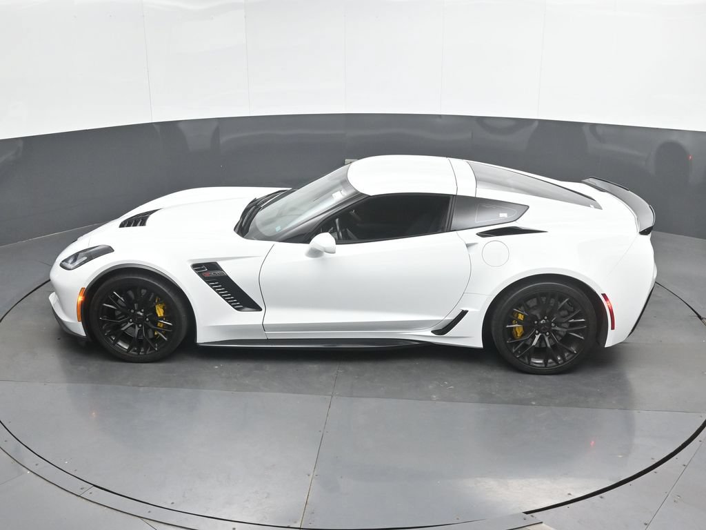 Used 2017 Chevrolet Corvette Z06 RWD image 38