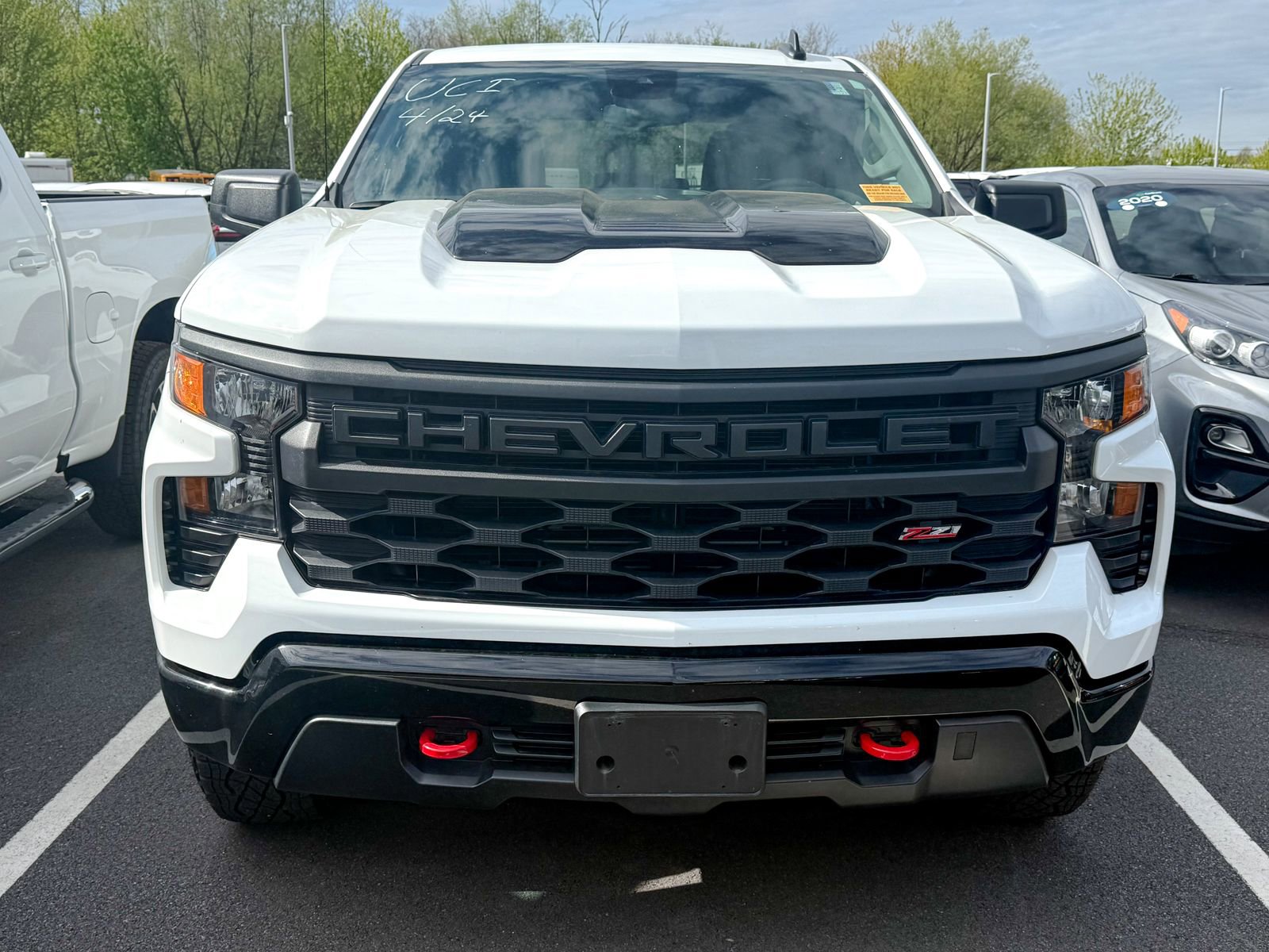 Certified 2023 Chevrolet Silverado 1500 Custom Trail Boss w/ LPO, Dark Essentials Package AWD/4WD image 2