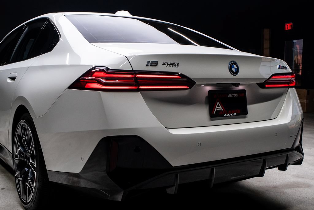 Used 2024 BMW i5 M60 AWD/4WD image 25