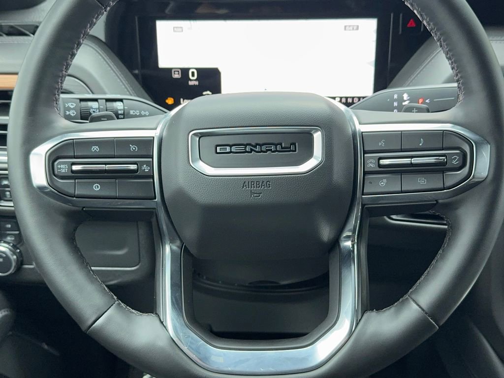 Used 2025 GMC Yukon Denali AWD/4WD image 30