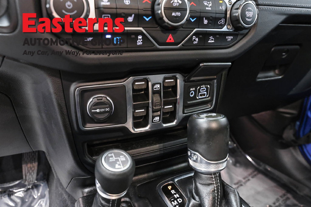 Used 2024 Jeep Wrangler Unlimited Sahara w/ Technology Group AWD/4WD image 21