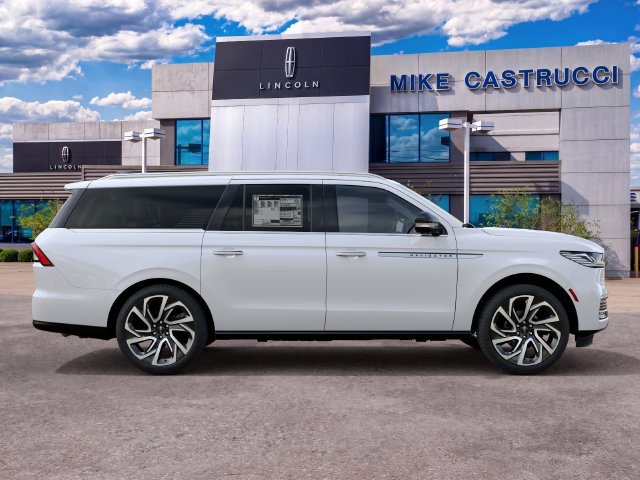 New 2027 Lincoln Navigator L Reserve AWD/4WD image 6
