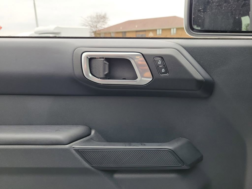 New 2025 Ford Bronco Outer Banks image 18