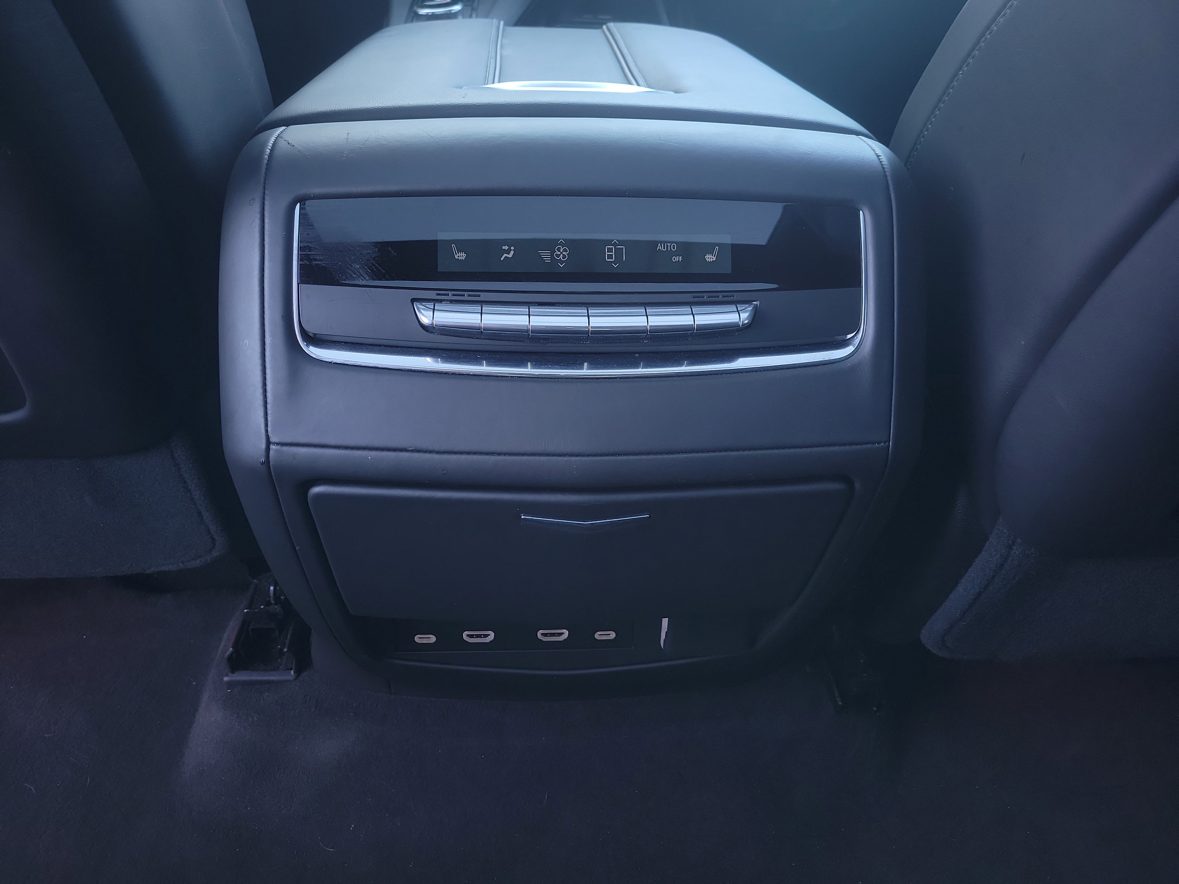 Used 2023 Cadillac Escalade V image 35