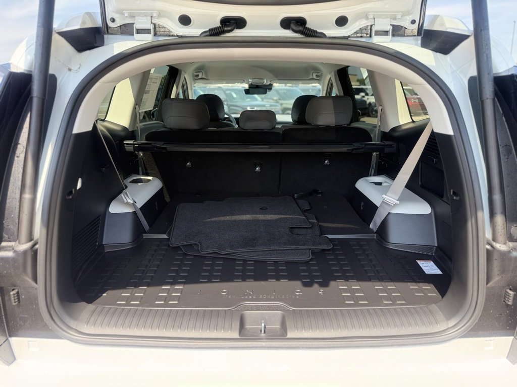 New 2026 Hyundai Ioniq 9 SEL image 16