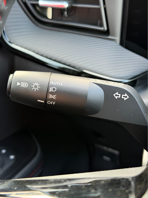 New 2026 Nissan Kicks SR FWD image 24