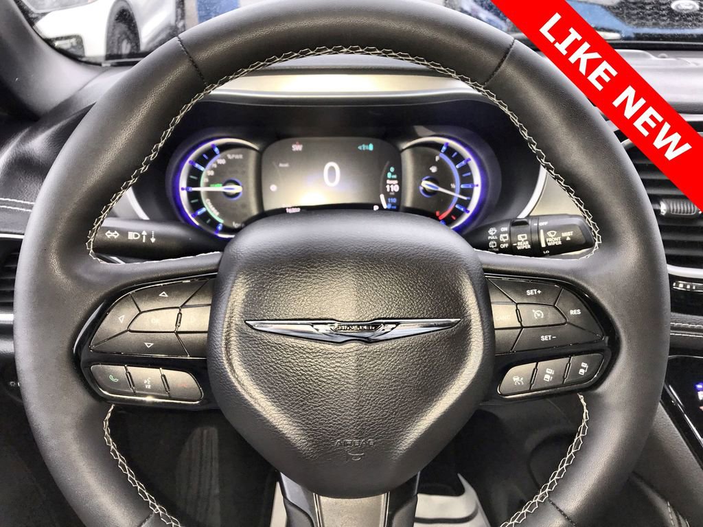 Used 2023 Chrysler Pacifica Limited w/ S Appearance Package image 14