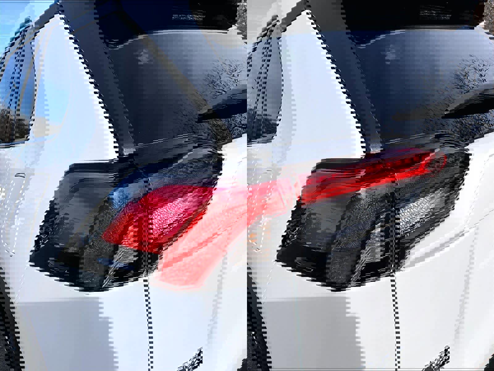 Used 2024 Toyota RAV4 LE image 34