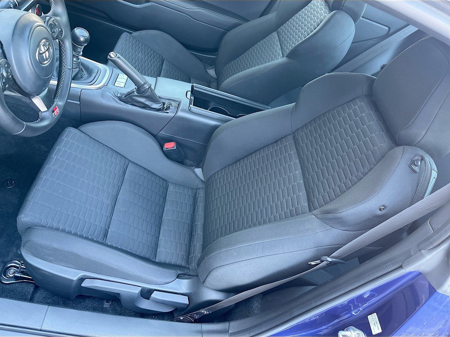 Used 2025 Toyota GR86 w/ ALL Weather Mat Package (TMS) RWD image 19