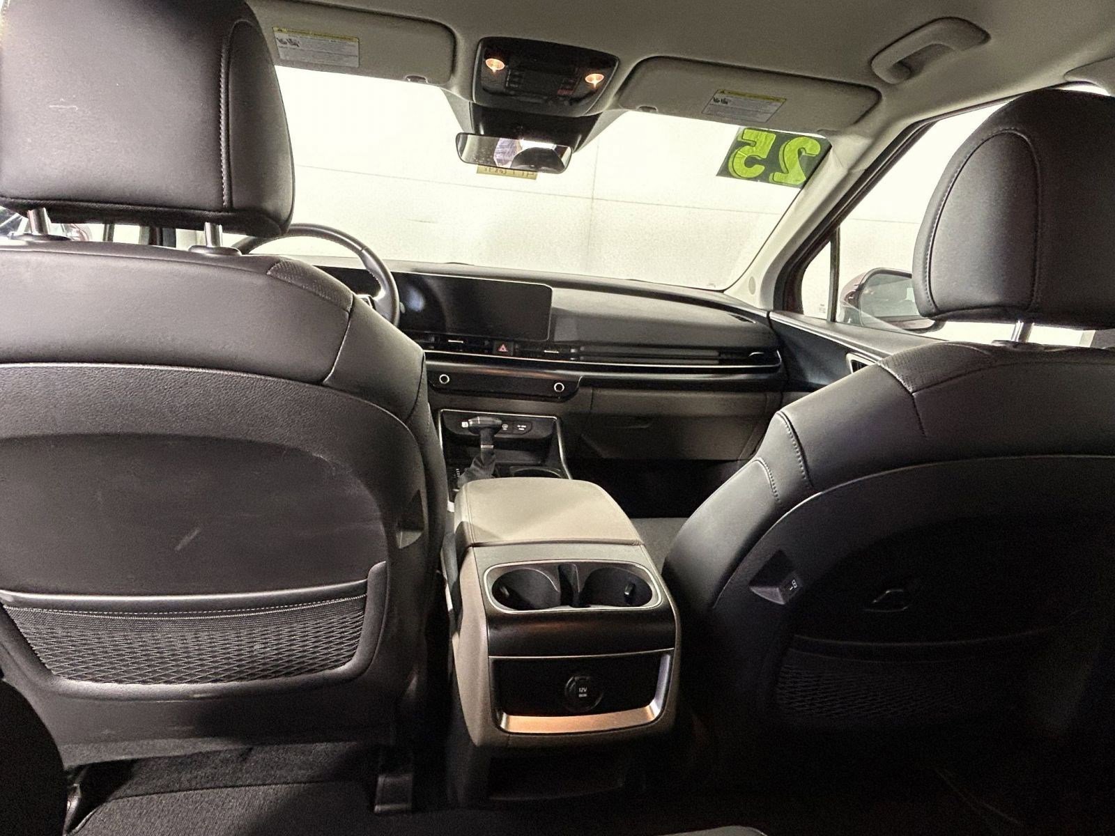 Certified 2025 Kia Carnival LXS image 17