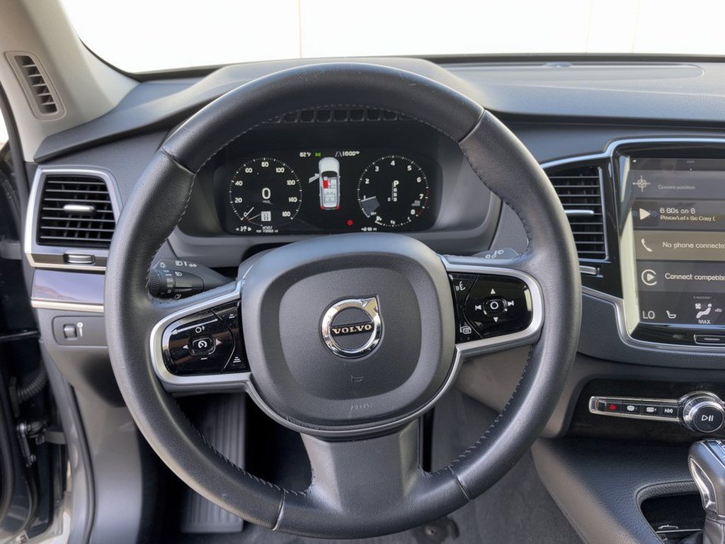 Used 2018 Volvo XC90 T6 Momentum w/ Convenience Package AWD/4WD image 10