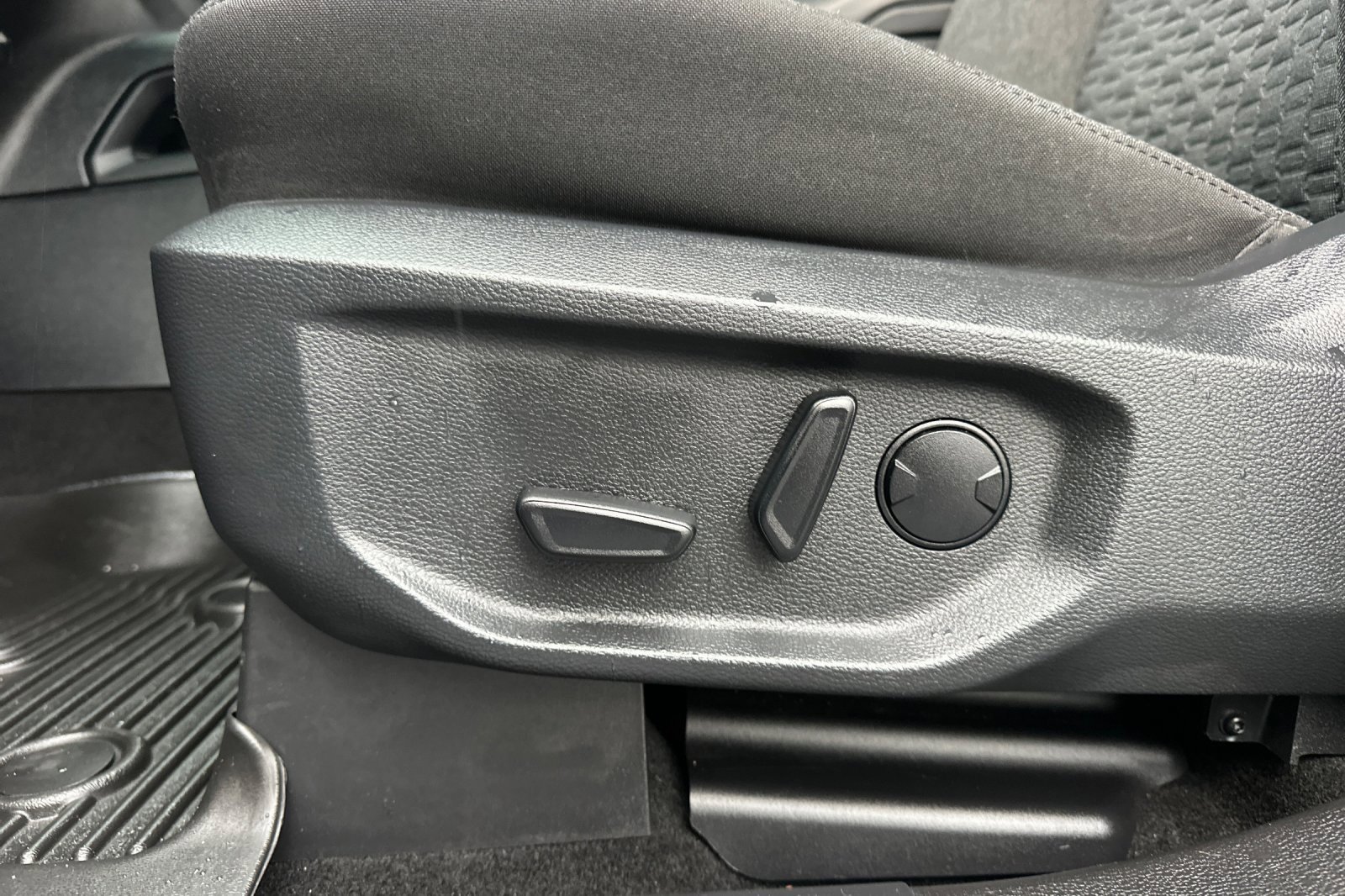 Used 2025 Ford Ranger XLT w/ Equipment Group 301A High image 13