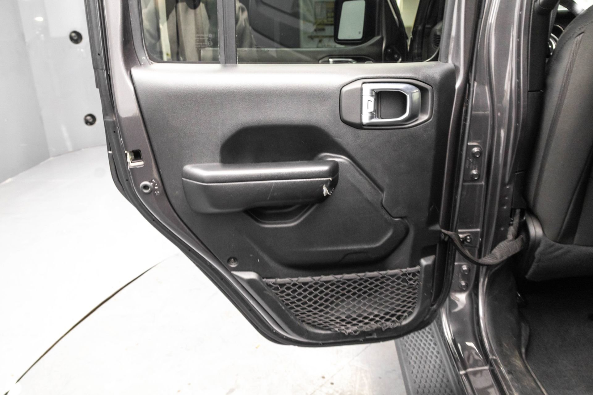 Used 2021 Jeep Wrangler Unlimited Sport image 33