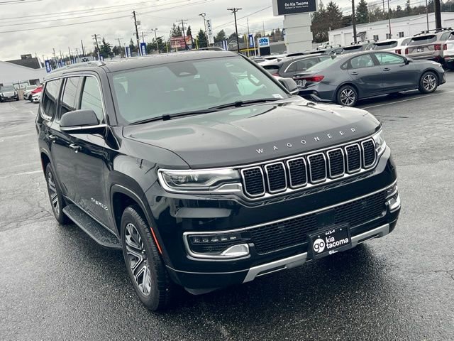 Used 2024 Jeep Wagoneer L Series II w/ Flexible Seating Group image 3