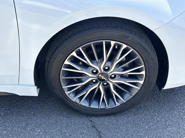 Used 2023 Kia Forte GT-Line image 7