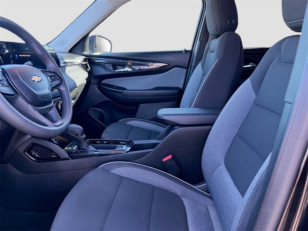 Used 2024 Chevrolet TrailBlazer LS w/ LS Convenience Package image 19