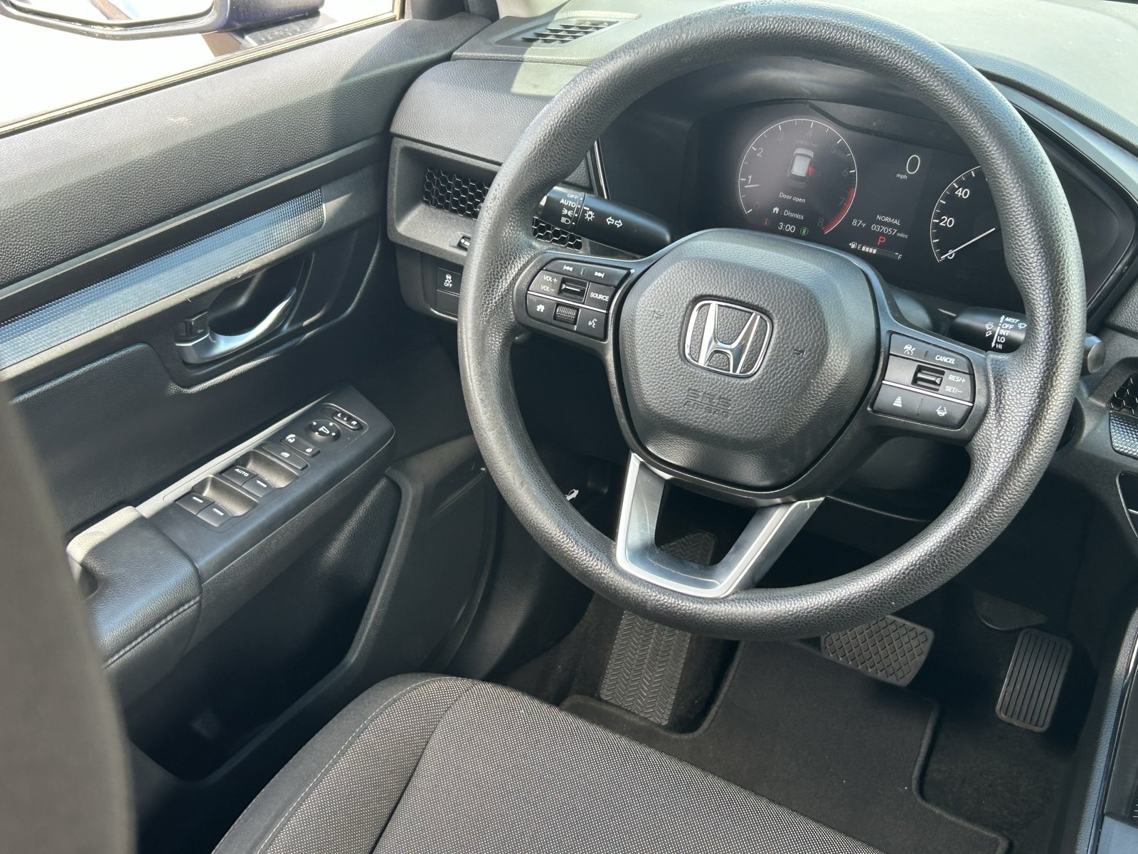 Used 2025 Honda CR-V LX image 16