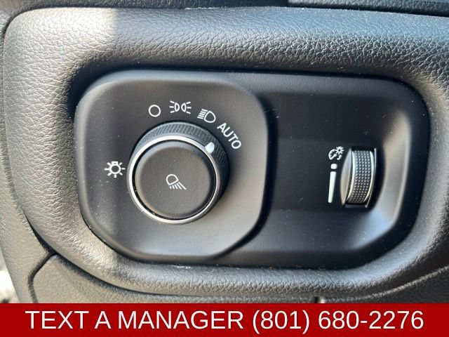 Used 2024 RAM 1500 Laramie AWD/4WD image 26