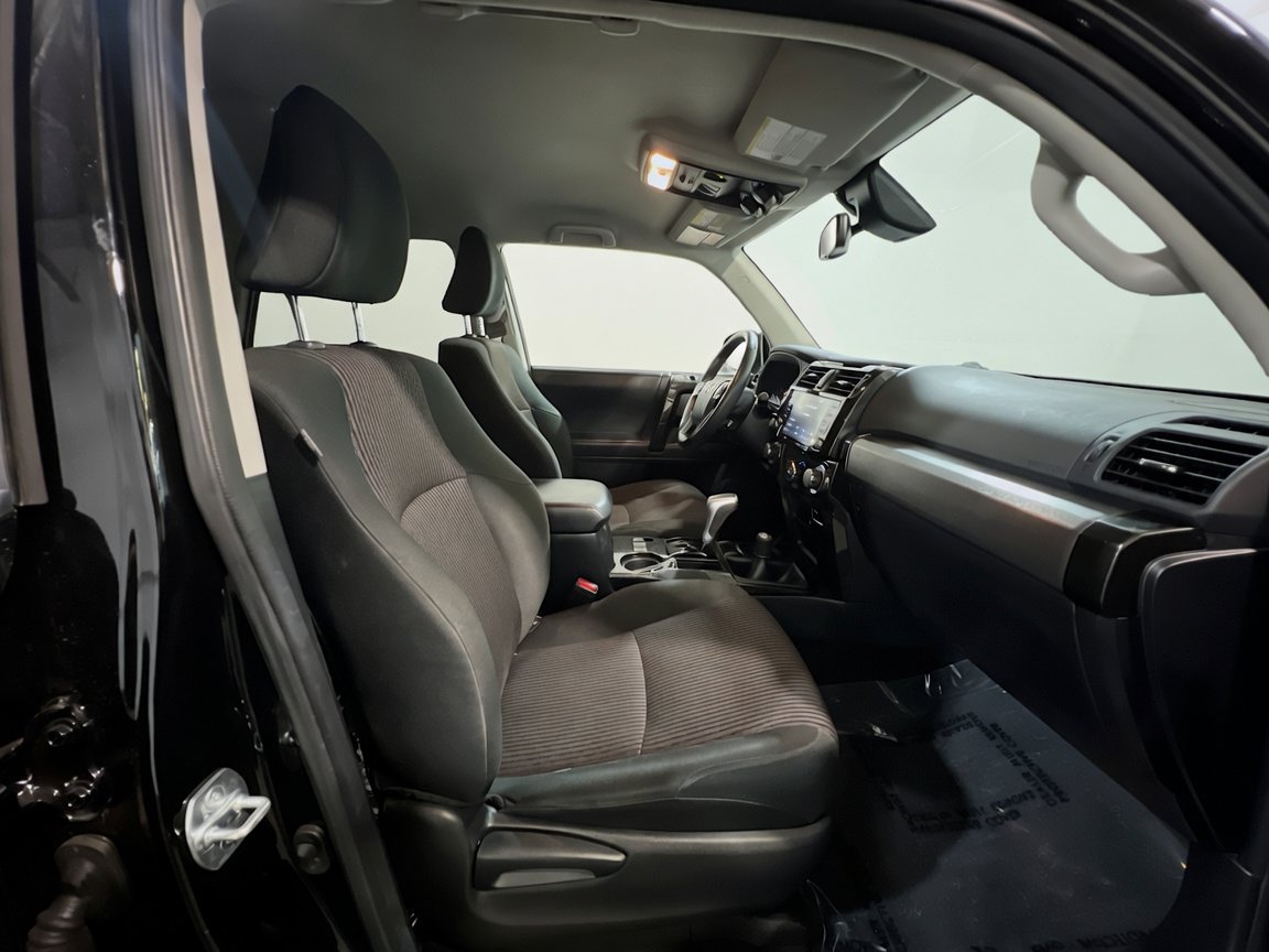 Used 2022 Toyota 4Runner TRD Off-Road AWD/4WD image 20