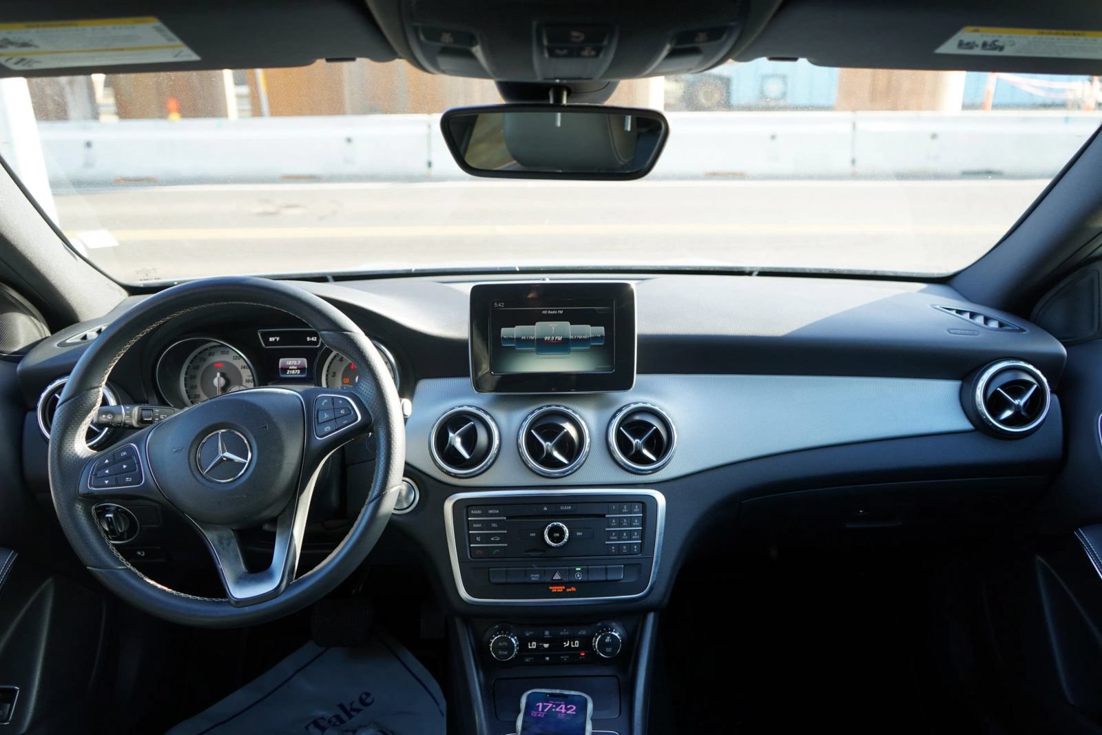 Used 2016 Mercedes-Benz GLA 250 image 16