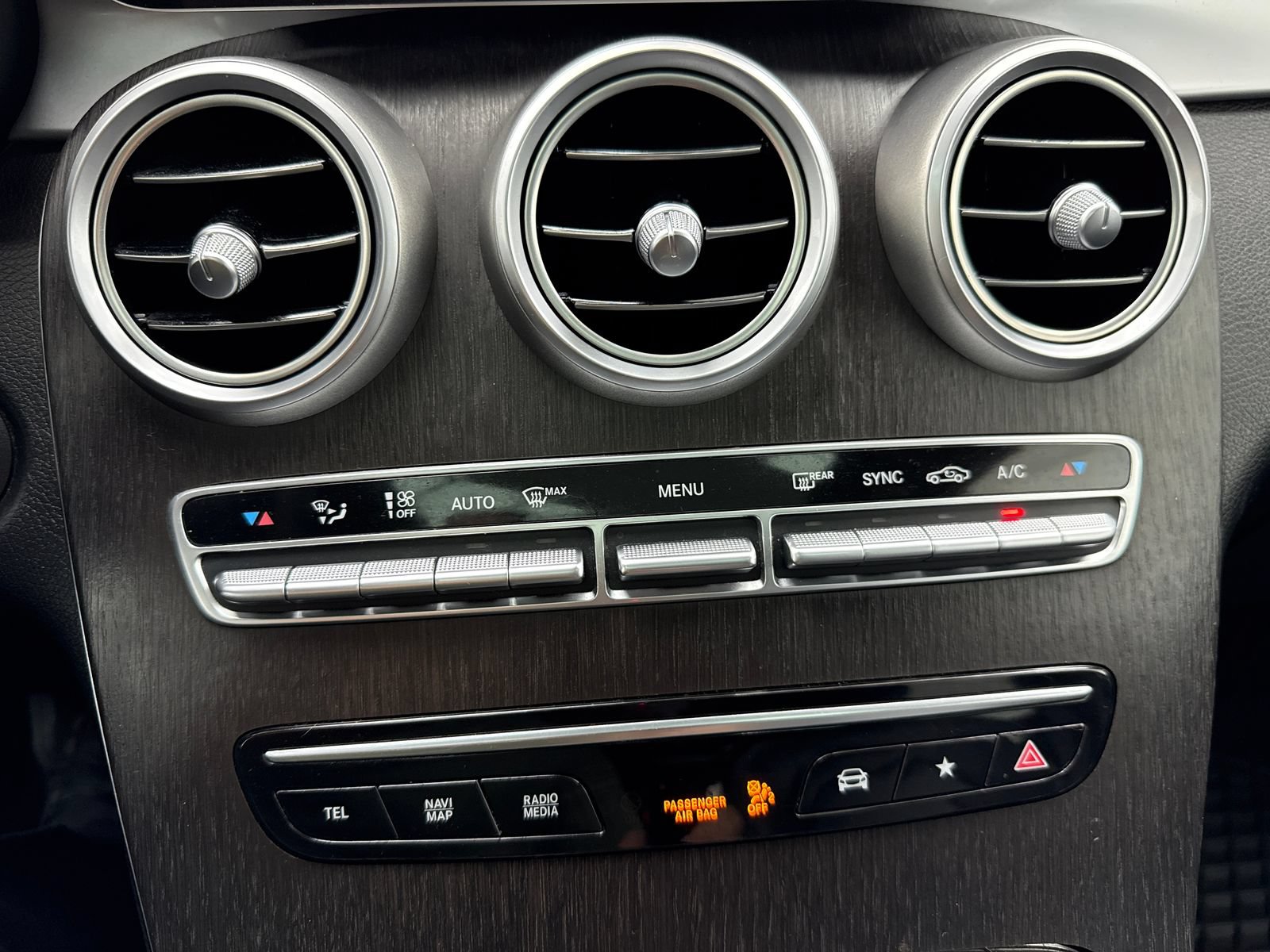 Used 2020 Mercedes-Benz GLC 300 4MATIC image 30
