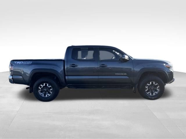 Used 2023 Toyota Tacoma TRD Off-Road image 9