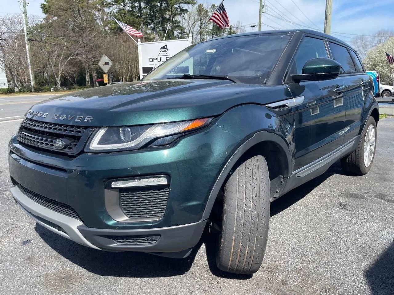 Used 2017 Land Rover Range Rover Evoque HSE image 3
