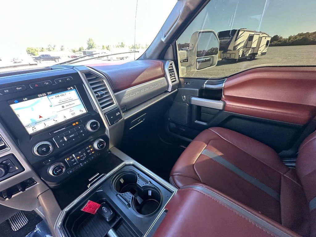 Used 2018 Ford F250 Platinum w/ Platinum Ultimate Package AWD/4WD image 22