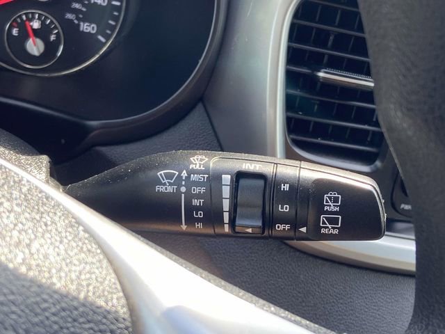 Used 2020 Kia Sorento LX image 29