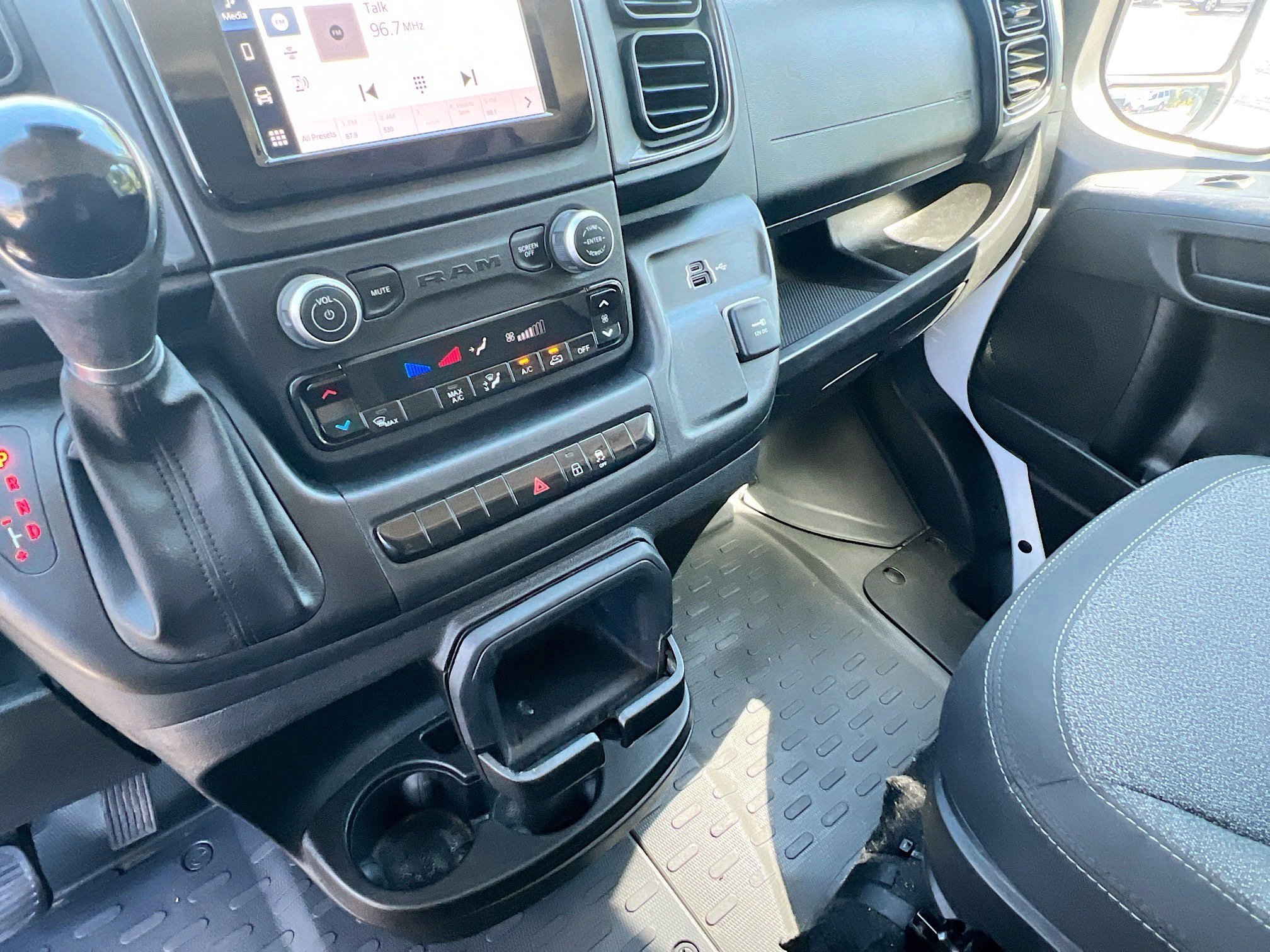 Used 2023 RAM ProMaster 2500 FWD image 26