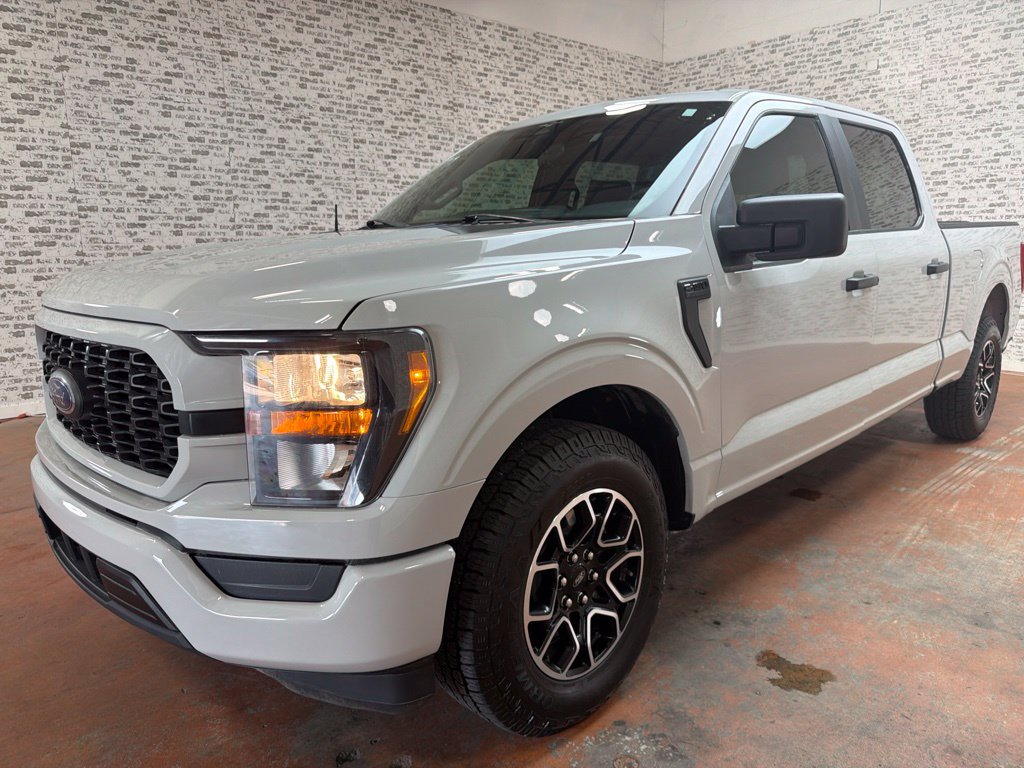 Used 2023 Ford F150 XL w/ STX Appearance Package RWD image 3