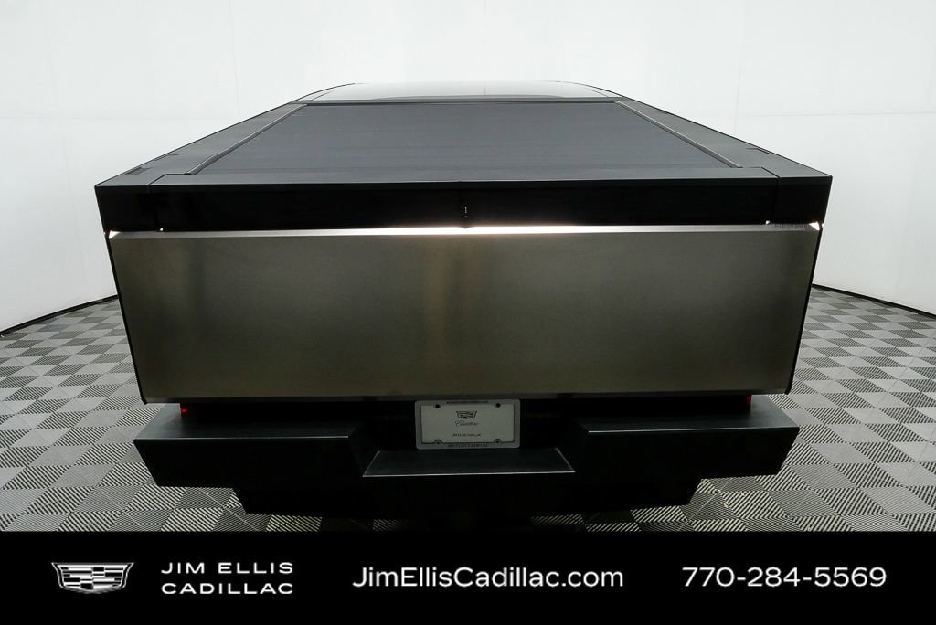 Used 2024 Tesla Cybertruck AWD Crew Cab image 31