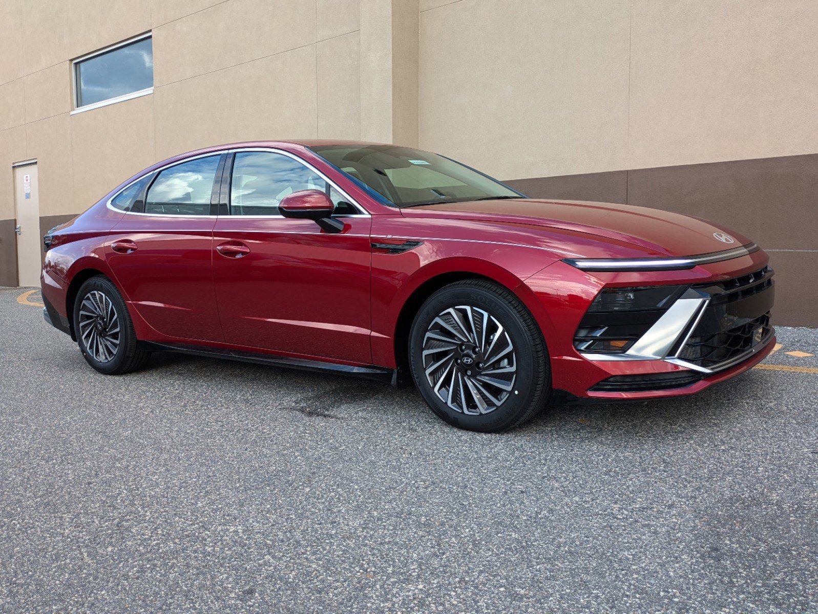 New 2025 Hyundai Sonata SEL image 2