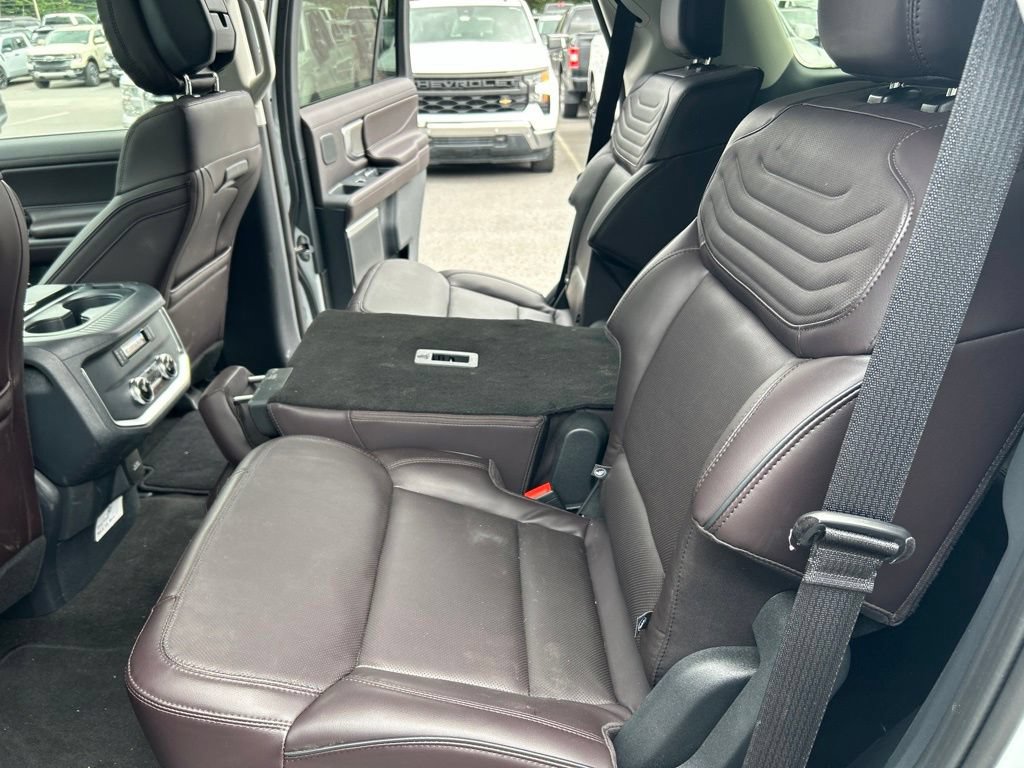 Used 2026 Ford Expedition Platinum w/ Platinum Ultimate Package AWD/4WD image 14