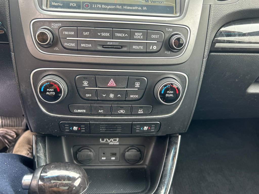 Used 2015 Kia Sorento SX image 29