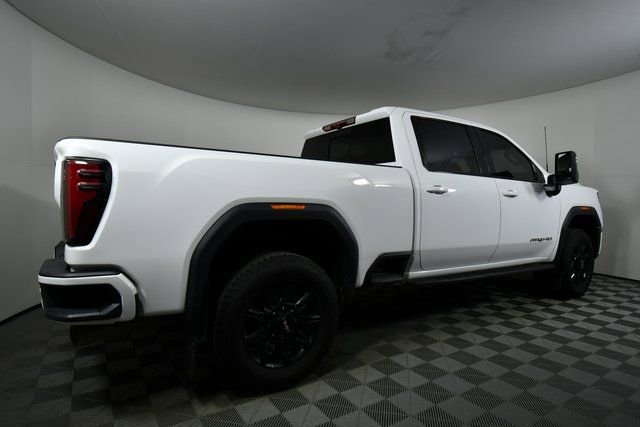 Used 2025 GMC Sierra 2500 AT4 w/ AT4 Premium Plus Package image 10