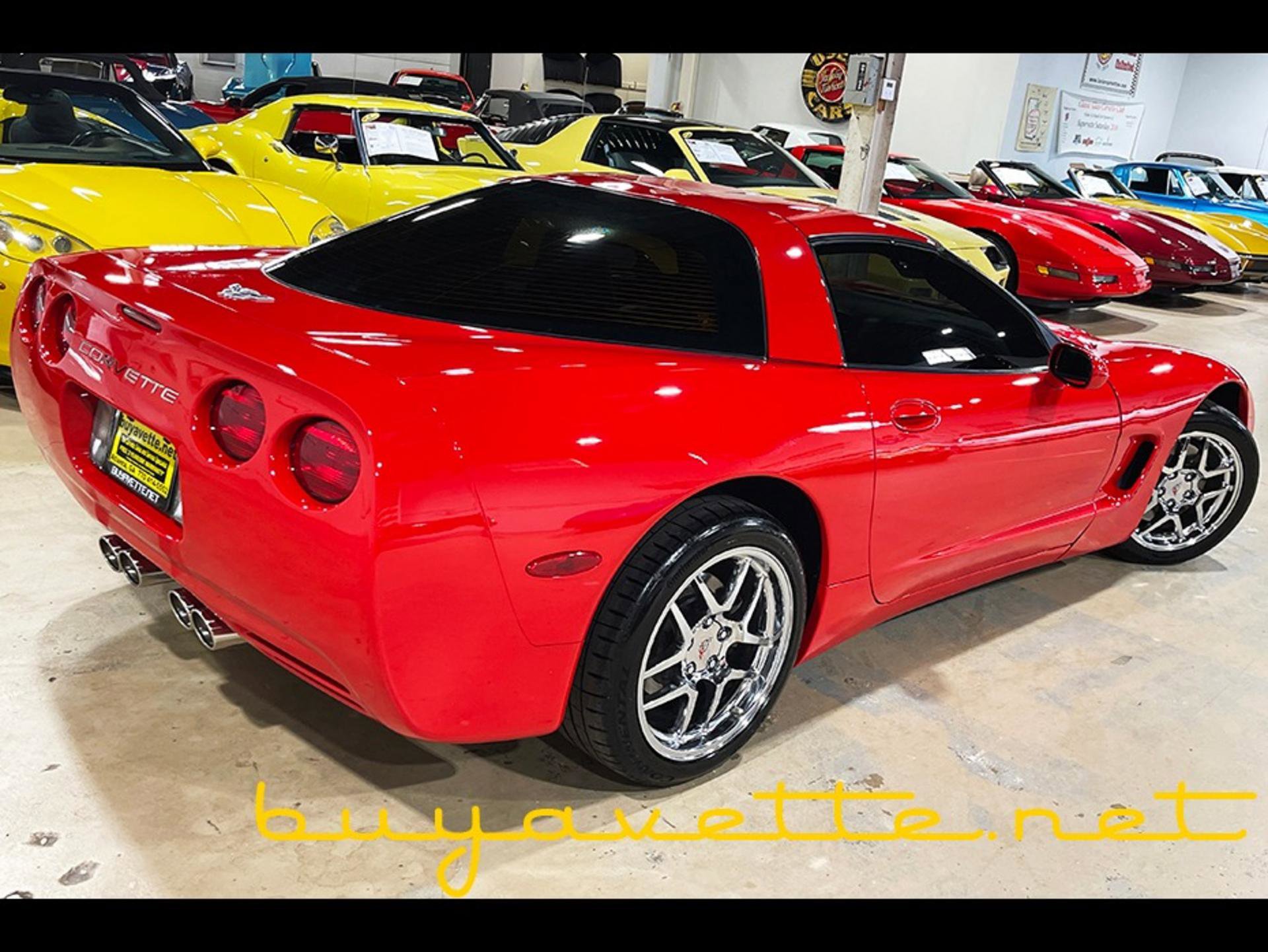 Used 2003 Chevrolet Corvette Coupe w/ Preferred Equipment Group image 2