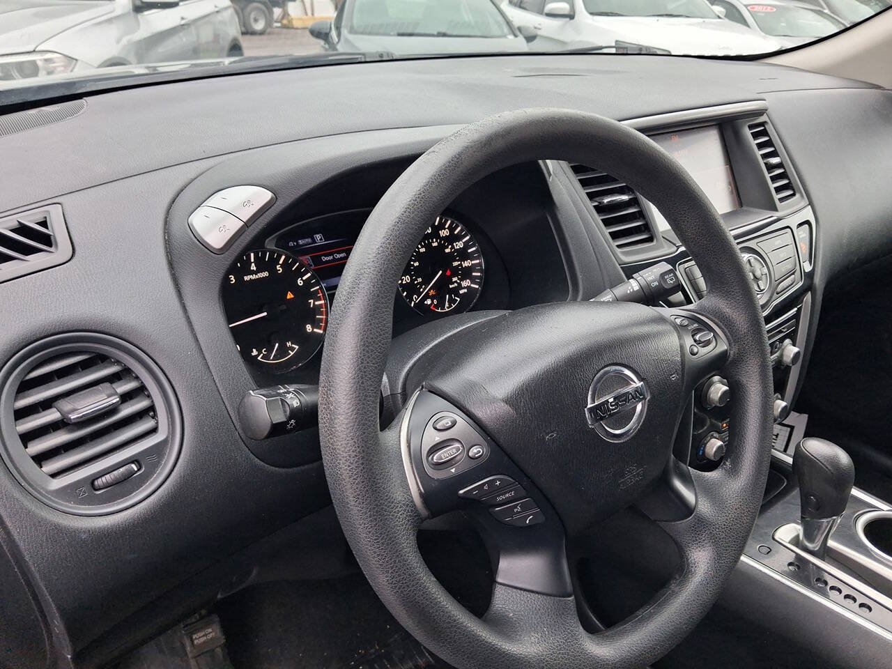 Used 2019 Nissan Pathfinder S AWD/4WD image 7