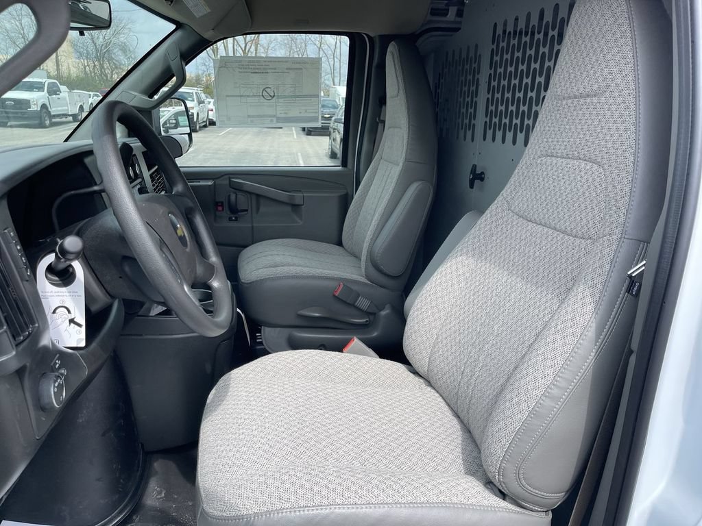 New 2026 Chevrolet Express 2500 w/ Driver Convenience Package RWD image 7