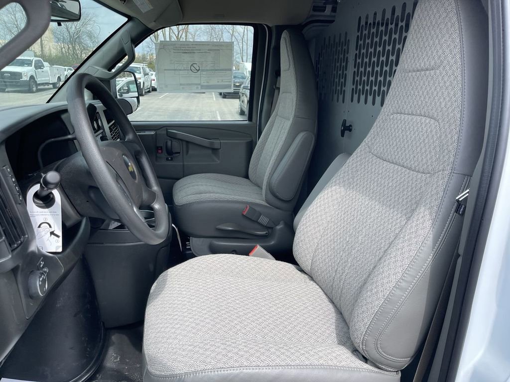 New 2026 Chevrolet Express 2500 w/ Driver Convenience Package RWD image 7