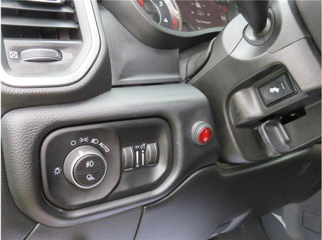Used 2019 RAM 2500 Laramie AWD/4WD image 11
