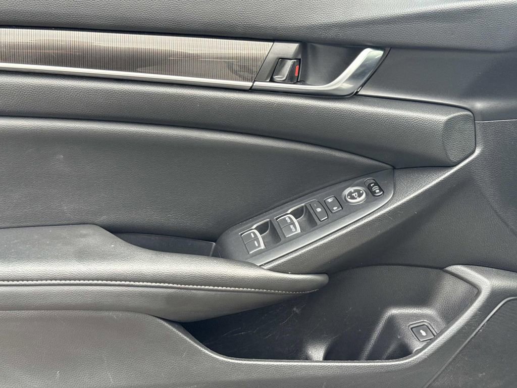 Used 2020 Honda Accord Sport image 17