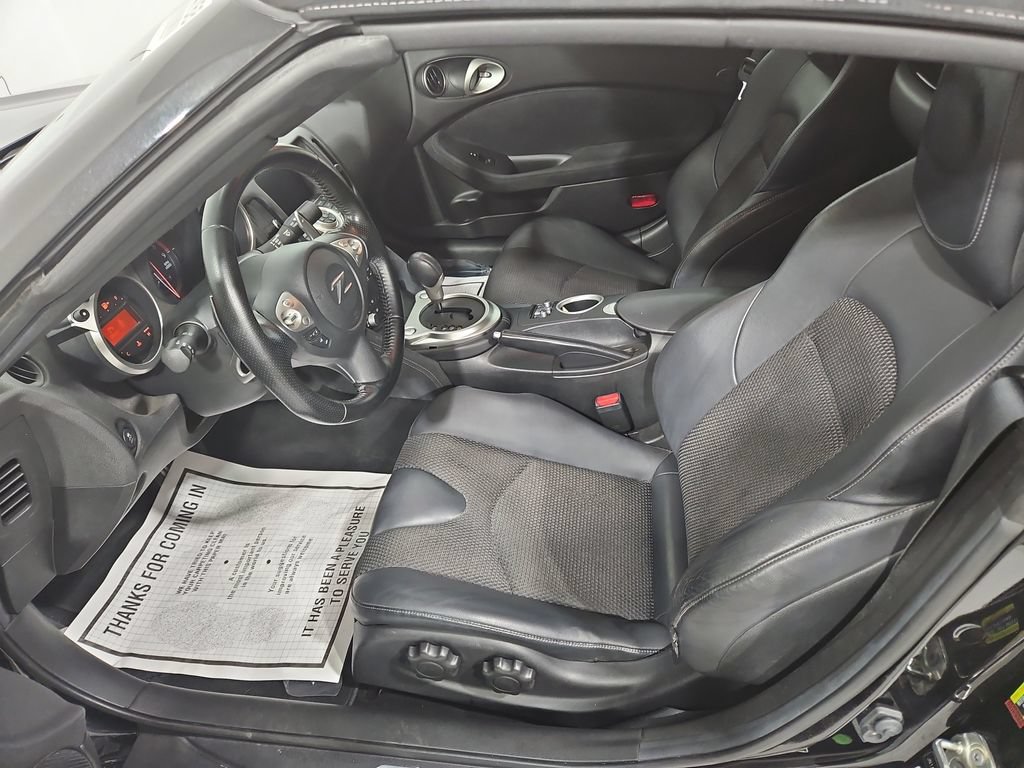 Used 2013 Nissan 370Z Touring w/ Sport Pkg RWD image 10