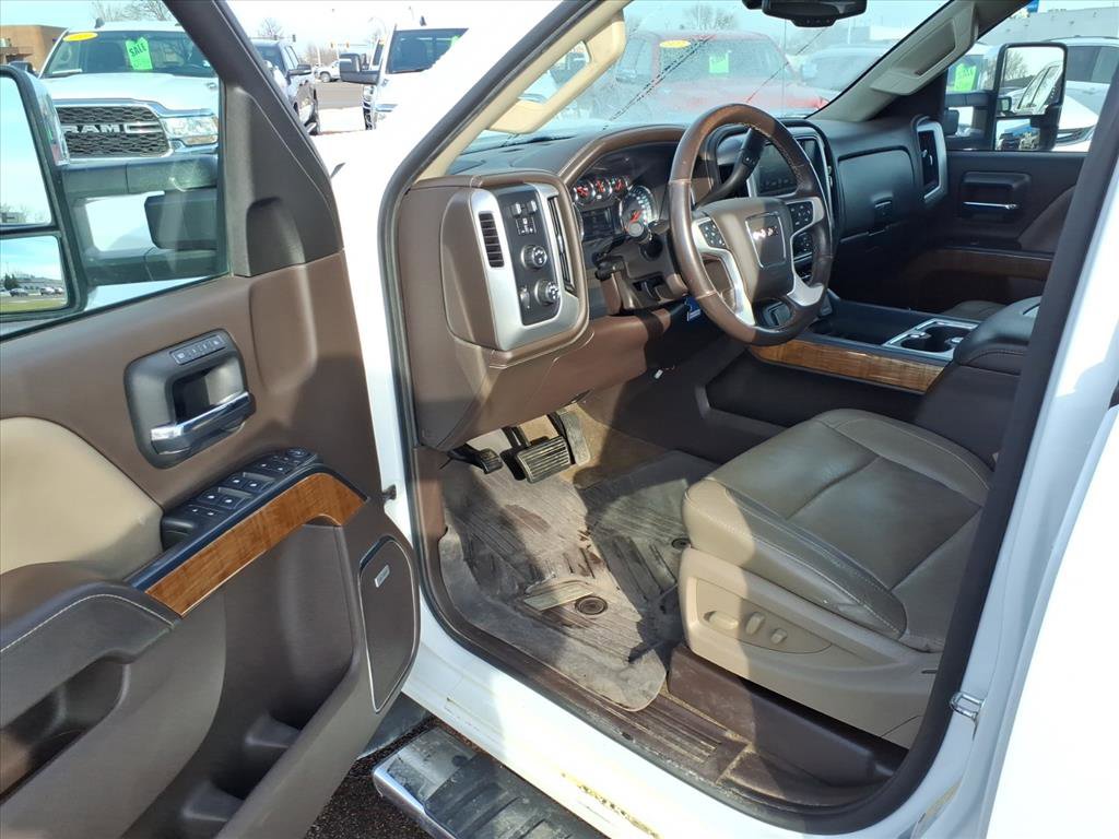 Used 2017 GMC Sierra 3500 SLT w/ Duramax Plus Package image 6