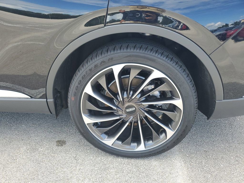New 2025 Lincoln Aviator Reserve w/ Luxury Package RWD image 8